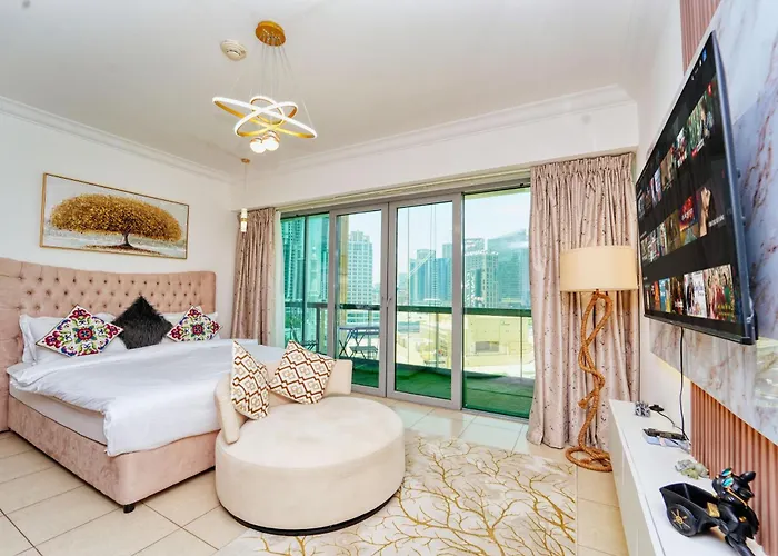 Luxury Studio - Downtown Dubai 8 Minute Walk To Burj Khalifa & Dubai Mall
